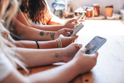 ‘Je zal maar jong zijn in deze hypernerveuze wereld’