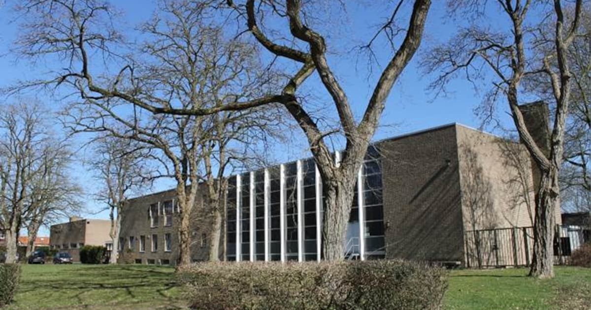 Gemeente zet De Vossenberg in Oudenbosch te koop: liefst voor maatschappelijke functie of wonen