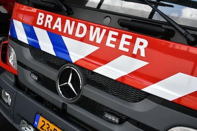 Brand in spouwmuur van woning in Eindhoven, brandweer met meerdere voertuigen uitgerukt