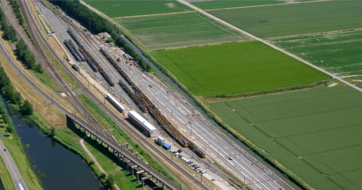 Geen treinen tussen Schiphol en Leiden door werkzaamheden Hoofddorp