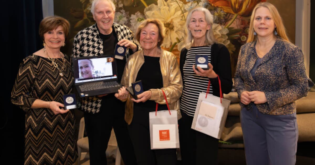 Vijf vrijwilligers van Goudse vormings- en vrijetijdscentrum De Klup ontvangen erepenning in Gouda