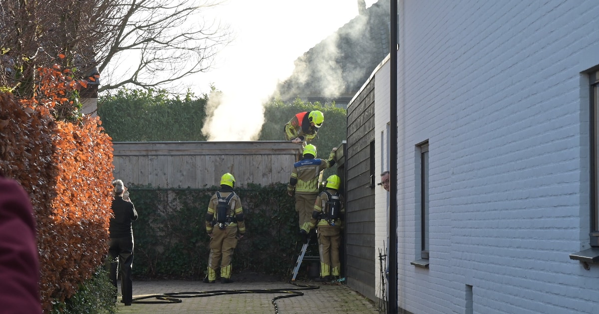 Brandweer rukt uit voor brand in sauna in Prinsenbeek