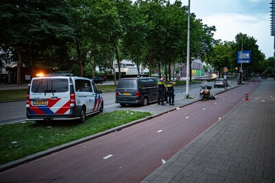 Twee agenten neergestoken bij controle van scooterrijder in centrum van Rotterdam