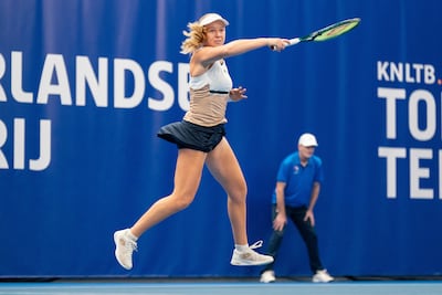 Het ontbreekt Houtens tennistalent Britt du Pree (19) aan niets: ‘Eenzaam? Nee hoor, ik niet’