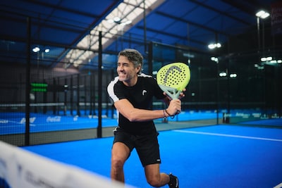Zo ziet het gloednieuwe Plaza Padel Almelo eruit (en alles wat je moet weten)