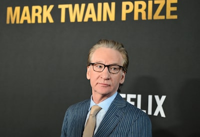 Trump haalt paar dagen na ‘geweldig’ diner met presentator Bill Maher naar hem uit: ‘Hij is een totale loser’