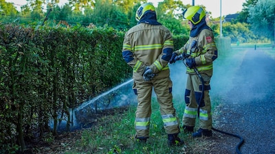 Heg in brand bij voetbalvereniging in Oss, mogelijk sprake van brandstichting