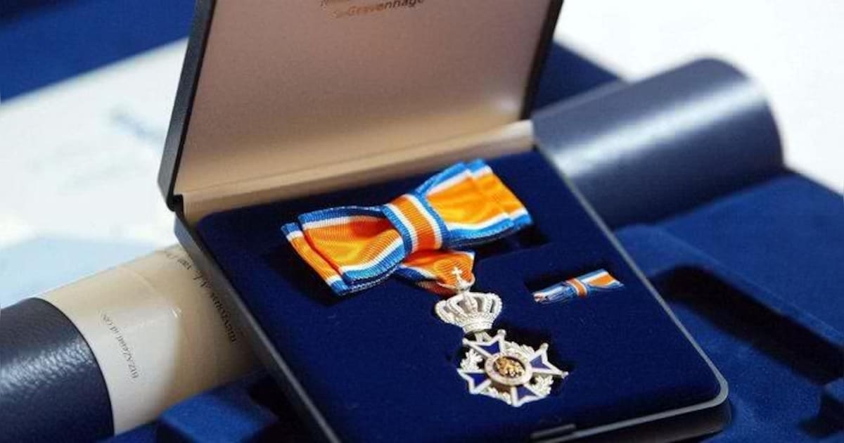 Theo van Dijk koninklijk onderscheiden in Deurne