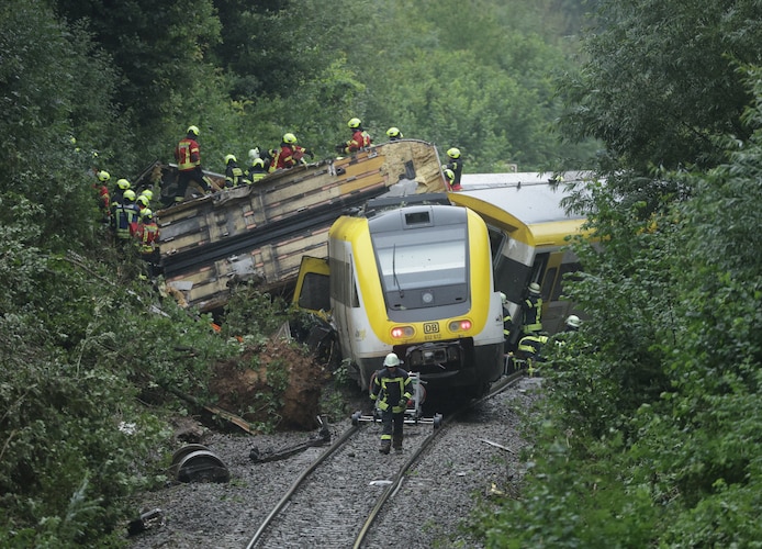 In het Duitse Baberach is een trein ontspoord. 