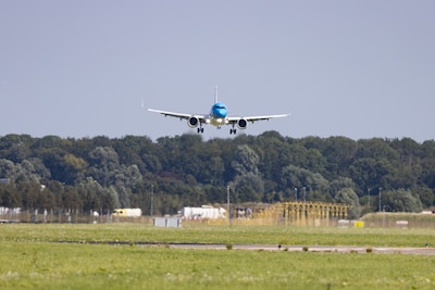 Vliegtuig van KLM moet landing op Schiphol afbreken door hond op landingsbaan