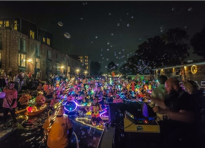 Honderden lichtjes op de Singel: nog één keer Sup & Shine