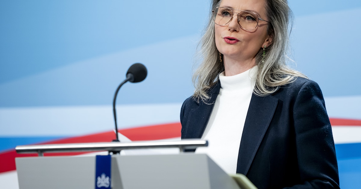 Baan in het circus of een functie elders? Heel internet plaagt Fleur Agema terwijl ze naar werk zoek