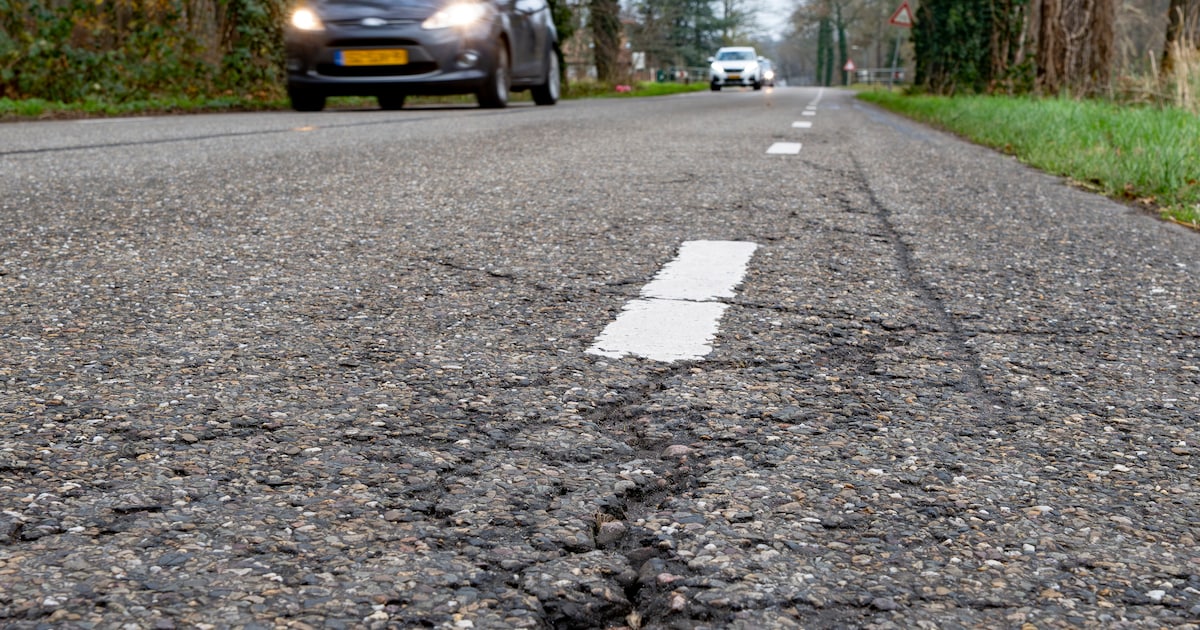 Olst-Wijhe wil deze doorgaande weg nu in z’n geheel ineens gaan vernieuwen