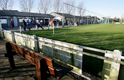 Twee personen (17 en 48) aangehouden na mishandeling van jeugdvoetballers op toernooi