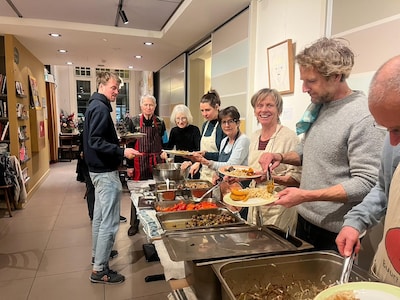 You come in alone, but soon you're sitting with friends: how BuurtBuik Amsterdam-Oost brings neighbors together