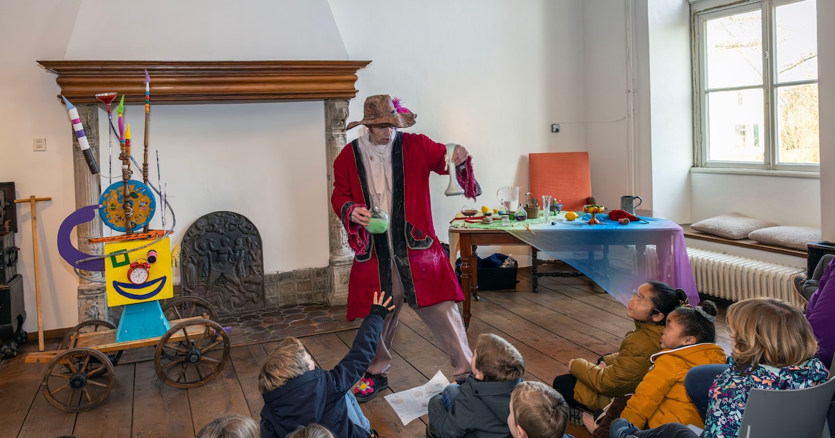 Professor Bombastix komt naar kasteel Hernen