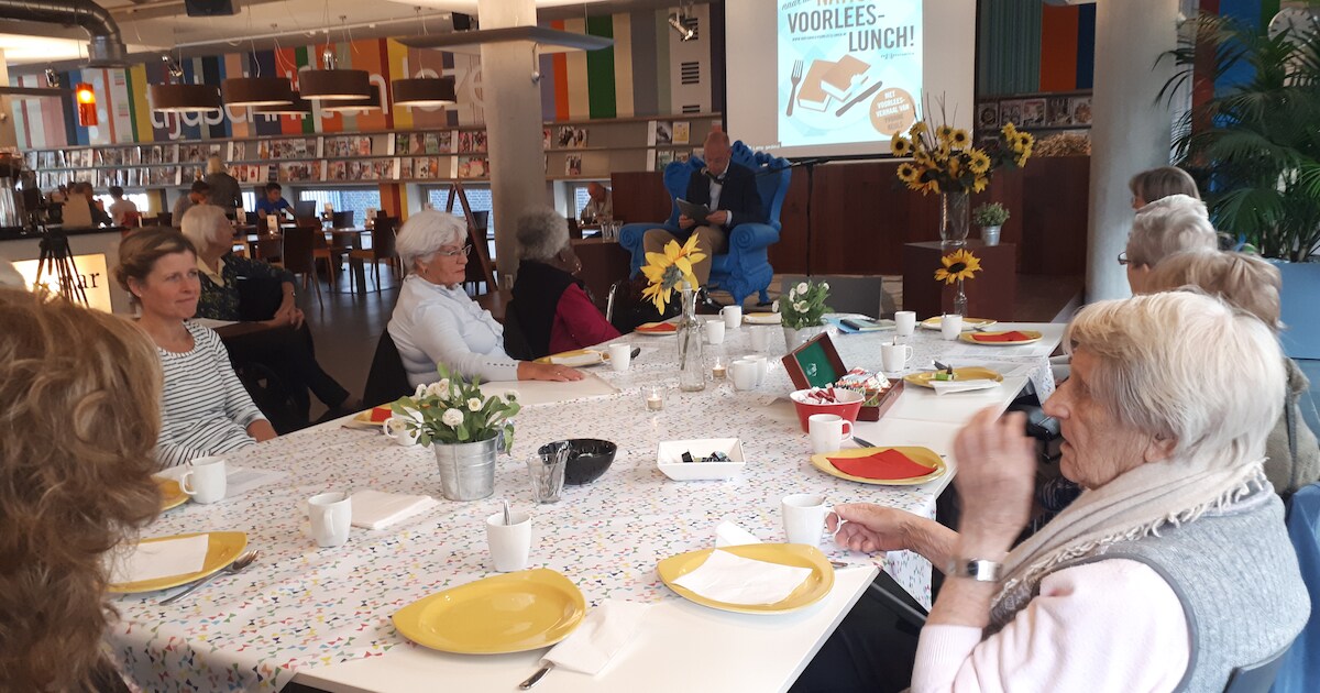 Bibliotheek Meerssen houdt voorleeslunch voor 55-plussers