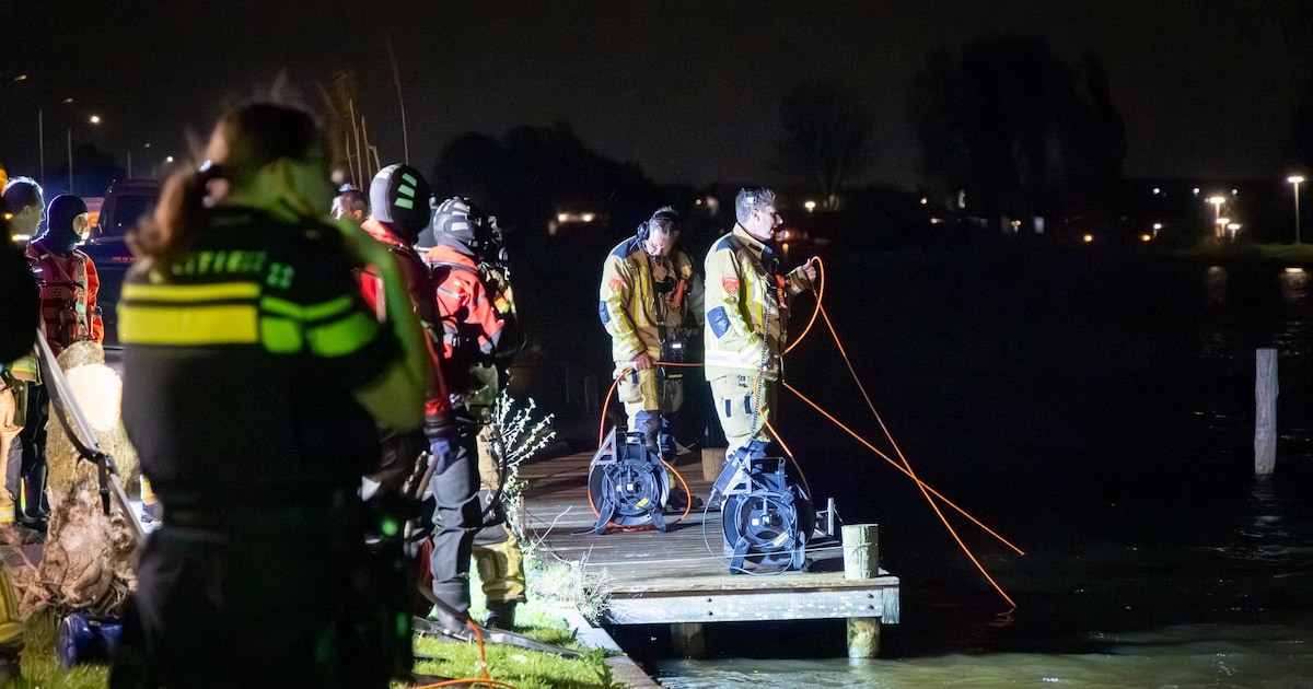 Grote zoekactie naar persoon die te water is geraakt bij Buitenkaag