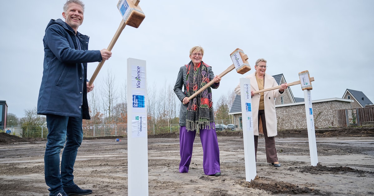 Wezep krijgt een nieuwe woonzorglocatie en de aftrap is feestelijk gevierd