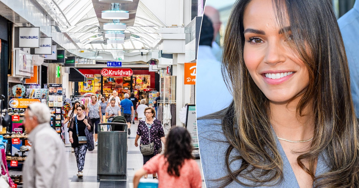 Monica Geuze keert terug naar winkelcentrum uit haar tienerjaren: ‘Hier heb ik mijn eerste gaatje la
