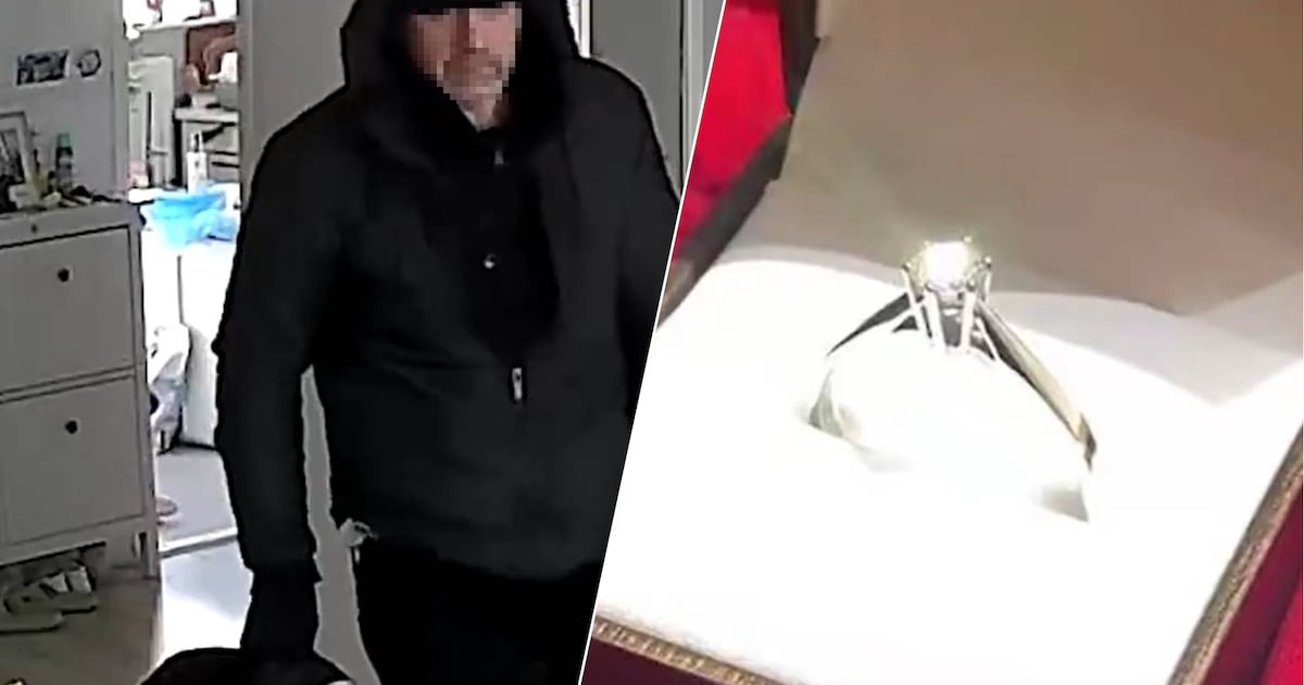 Brutale inbreker rooft kinderspaarpotten leeg en steelt gouden ring
