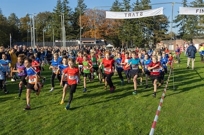 H.A.C. houdt Molenvencross in Stiphoutse bossen in Helmond