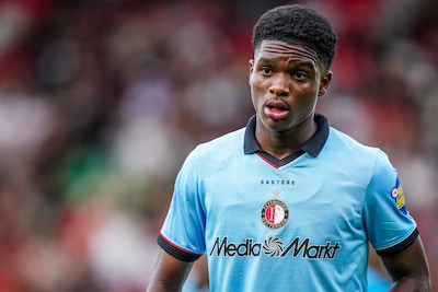 Feyenoord-talenten spelen uitgesteld duel met leeftijdsgenoten Barça, Jerayno Schaken in basis