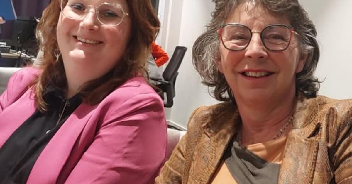 Geeske Holtrop Hoekstra en en Rosa IJntema-Salverda duo-lijsttrekkers Kleurrijk Fryske Marren