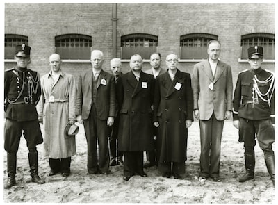 Voor duizenden ‘foute’ Nederlanders eindigde de oorlog niet in 1945: nieuw boek maakt taboe bespreek