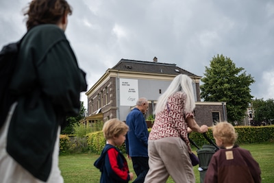 Loesje op de muur van Sonsbeek 2026, en dit is er nog meer te zien bij honderd dagen kunst in Arnhem