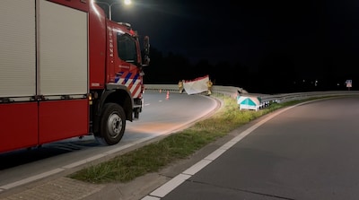 Persoon overleden bij ernstig ongeval op A76 bij Schinnen: snelweg dicht