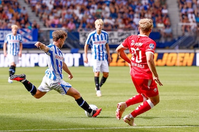 Invaller Luca Oyen schiet Heerenveen op voorsprong tegen FC Twente