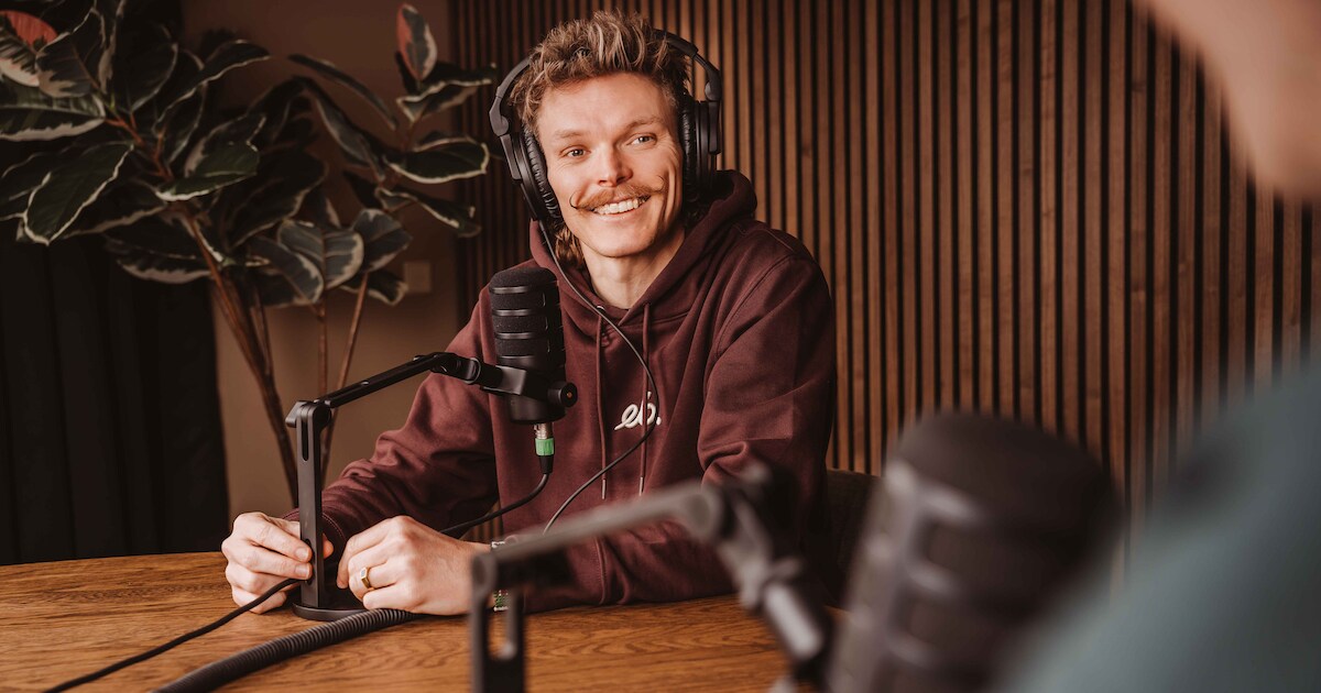 Van snelle sprinters tot rustige rondjes: Emiel maakt podcast voor ...