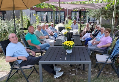 In deze hofjes in Eindhoven letten buren op elkaar: ‘Als de gordijnen te lang dicht zijn, wordt er g