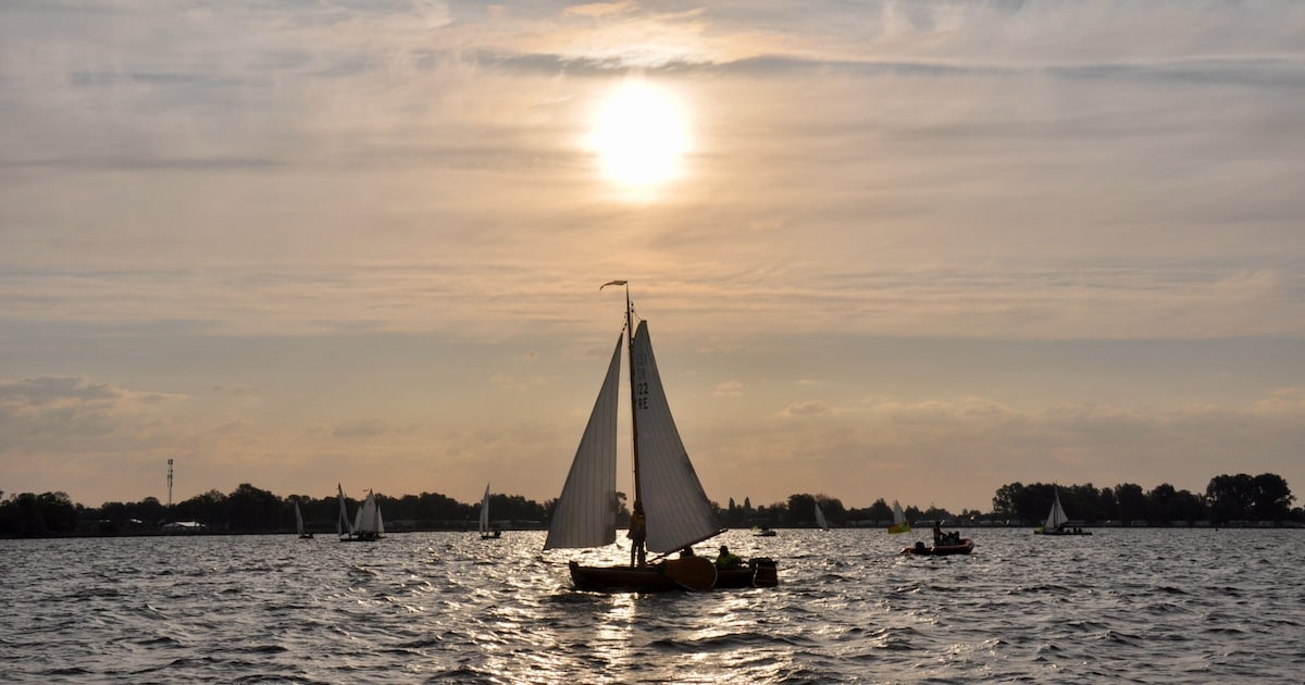 Zeilmarathon trekt zaterdag over Sneekermeer: eerste boten om 14.30 uur verwacht bij finish