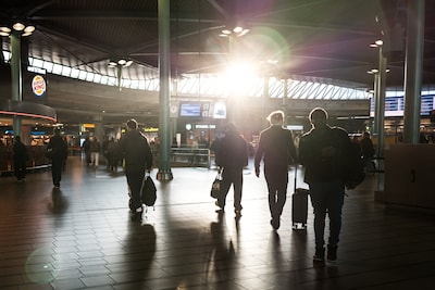 LIVE vakantieblog | Reisbureaus annuleren alle reizen van en naar Midden-Oosterse landen waar code oranje geldt