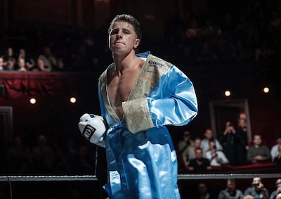 Bokser Tony Jas blijft ongeslagen: ‘Stap dichterbij om wereldkampioen te worden’