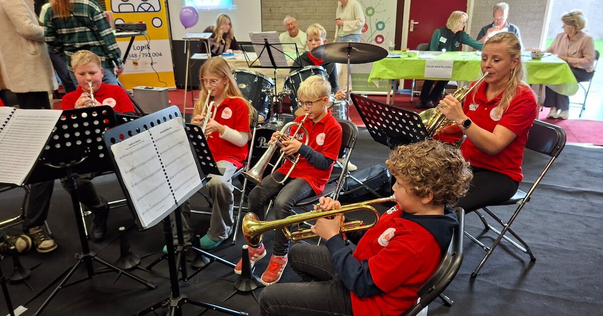 Winterconcert van Crescendo, jeugdorkest en muziekvereniging Heukelum in Lopiks dorpshuis De Schouw