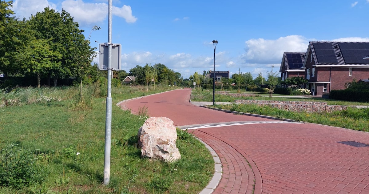 Oplossing voor onveilige verkeerssituatie in Den Dungen: er komt eindelijk een stoep