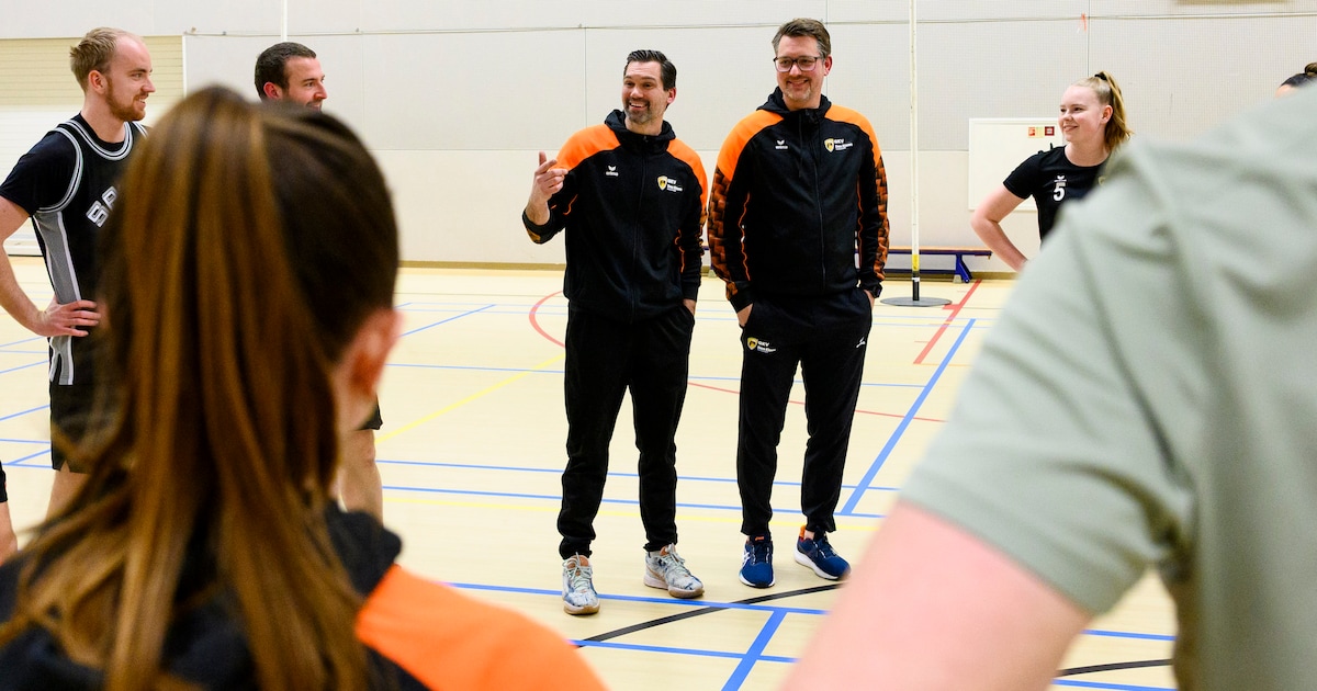 Hoe ga je als trainer om met een voortijdig vertrek? Tom van de Burgt over de klap en een snel nieuw