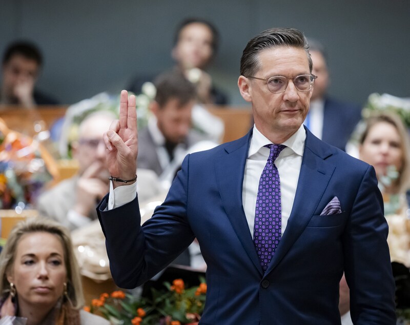 Joost Eerdmans (JA21) tijdens de beëdiging als lid van de Tweede Kamer. 