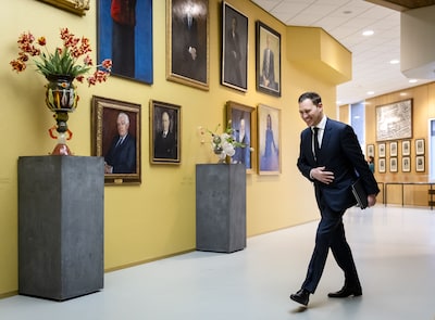 Cabinet scraps box 3 law after a week and a half