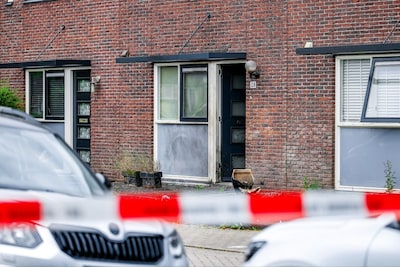 Explosie vlakbij woning in Hengelo, huis beschadigd