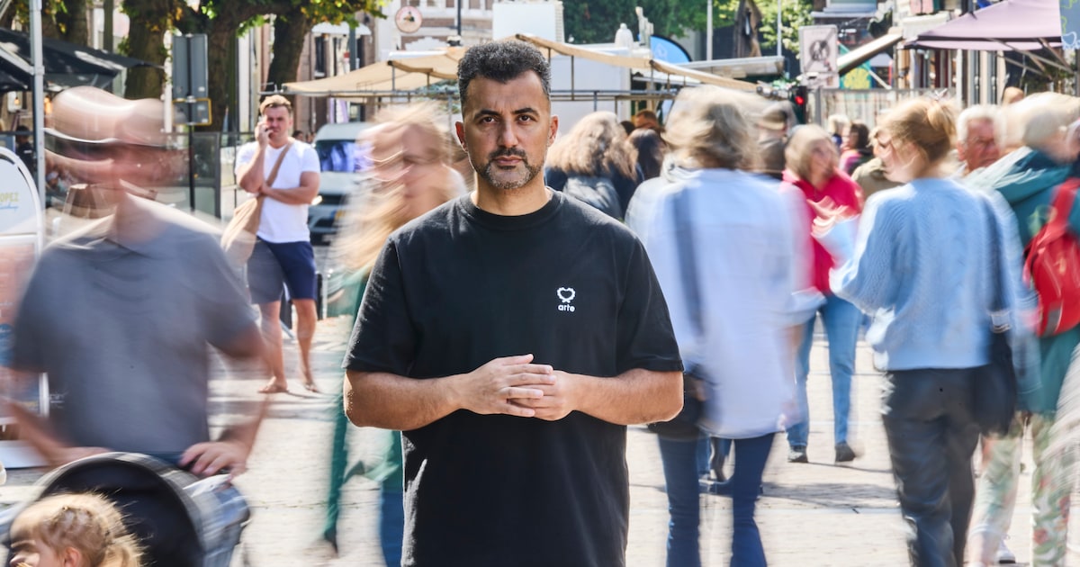 Özcan Akyol geeft lezing in Heinkenszand