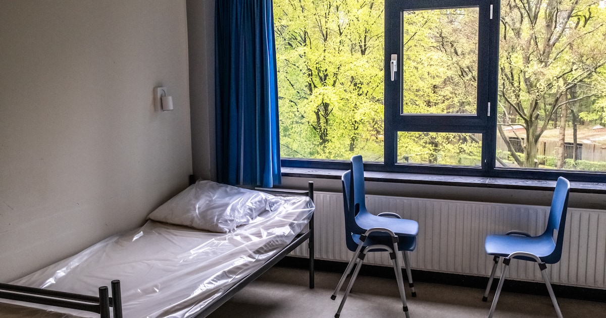 Heiloo biedt zes weken spoednoodopvang in sporthal Vennewater