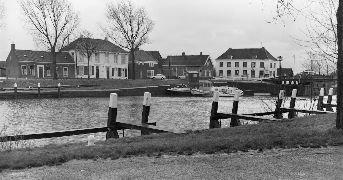 Arie van den Ban geeft lezing in Vierpolders over inundatie van Voorne-Putten