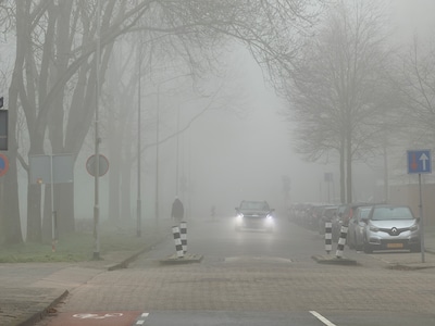 Code geel voor dichte tot zeer dichte mist in de regio