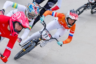 Voor BMX’er Michelle Wissing is haar WK-debuut een mooi, maar ook bijzonder zwaar moment: ‘Ik denk d
