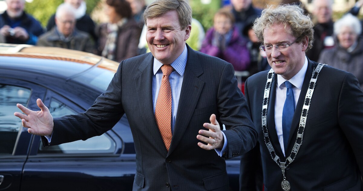 Tranen bij weggestemde burgemeester Midden-Delfland | Nieuws | AD.nl