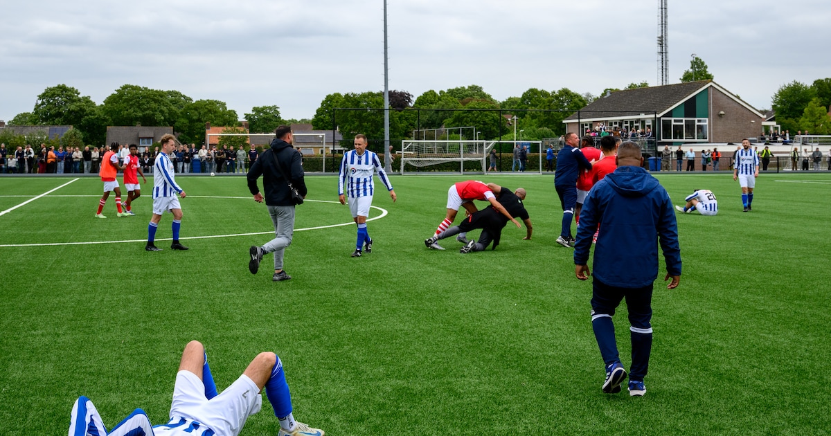 Dit zijn de uitslagen, doelpuntenmakers en wedstrijdverslagen van het amateurvoetbal op zondag